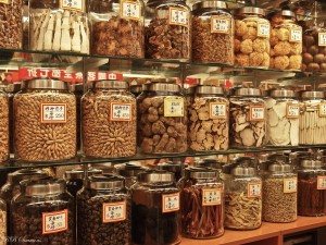 chinese-herbs-jars